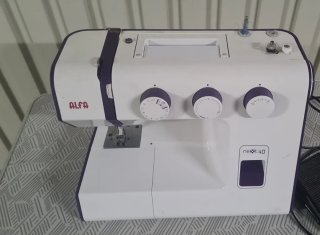 Maquina de coser alfa