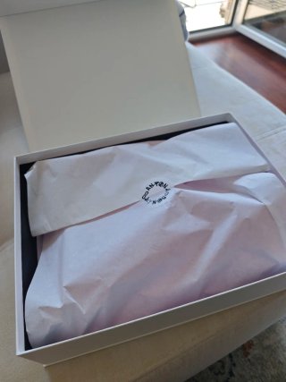 Camiseta Zara x Bad Bunny Rosa