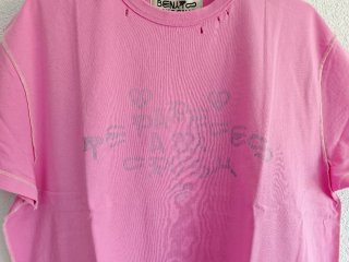 Camiseta Zara x Bad Bunny Rosa