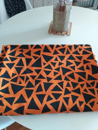 Funda Nórdica Triángulos Naranja y Negro