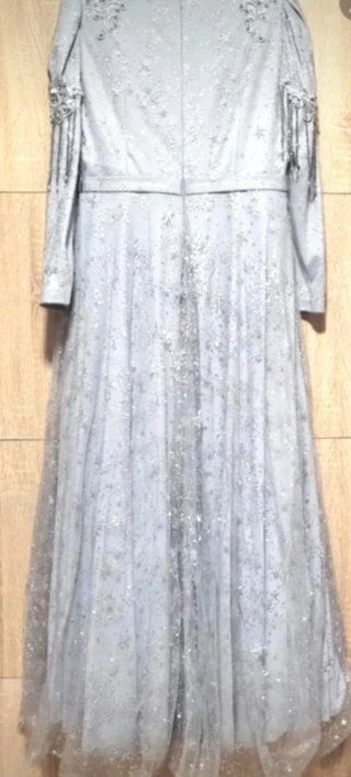 Vestido de fiesta plateado New Elegans