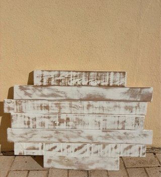 Cabecero de madera decorativo