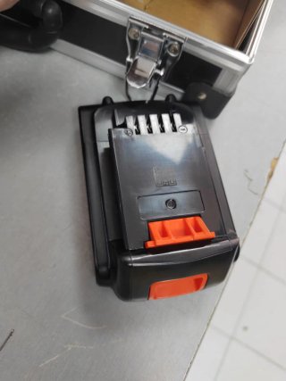 Taladro Black+Decker 18V