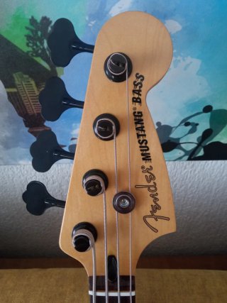 Bajo Fender Mustang PJ con mejoras