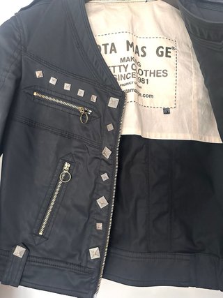 Chaqueta  cazadora de la firma JOTA MAS GE