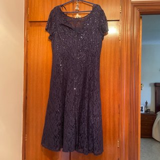 Vestido de fiesta morado con lentejuelas