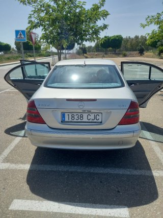 Mercedes-Benz Clase E 2004