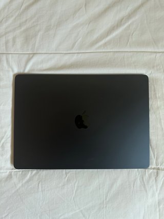 MacBook Air 2023 15” - M2 - Nuevo