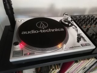 Piatti Giradischi Audio-Technica AT-LP120-USB