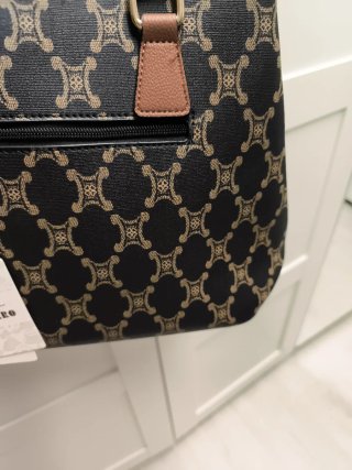 Bolso de hombro negro y marrón
