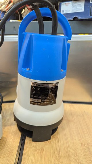 Pompa sommersa elettrica DEKO da 400 W