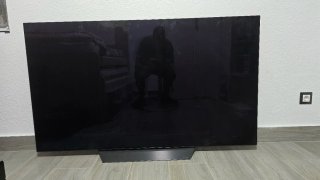 Televisión OLED 65 no funciona. Se entrega en mano