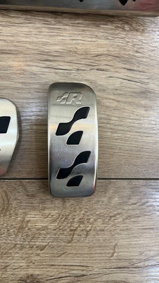 Pedais+apoio de pe Golf 4 R32 (Versão Inglesa)