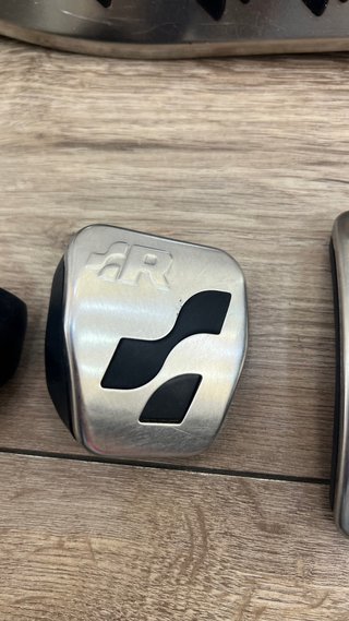 Pedais+apoio de pe Golf 4 R32 (Versão Inglesa)