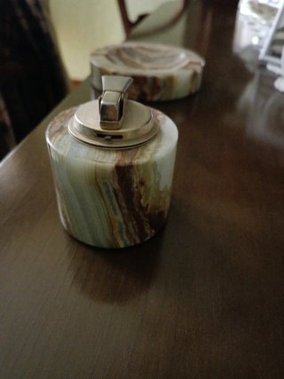 Mechero de mármol