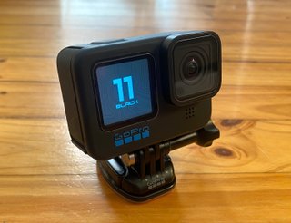 GoPro 11 + Accesorios: Shorty, Estuche, Pinza