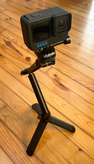 GoPro 11 + Accesorios: Shorty, Estuche, Pinza