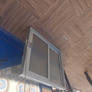 Ventana aluminio 75x90 con marco