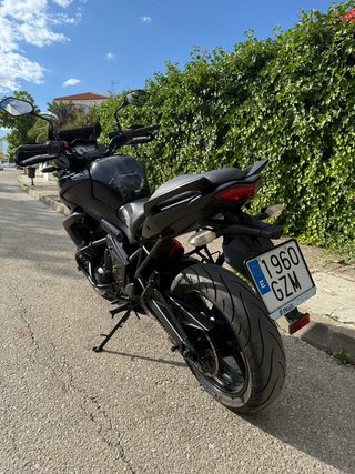 Kawasaki Versys 650 Negra Adventure