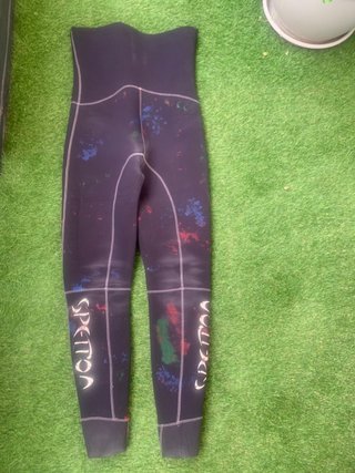 Traje de neopreno Spetton con capucha