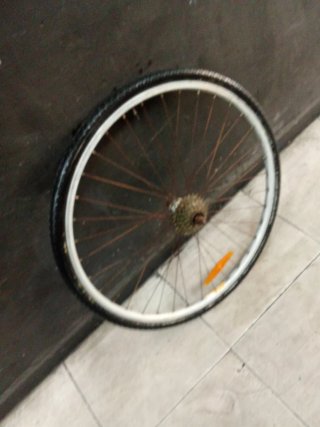 Rueda trasera bicicleta llanta 700x28