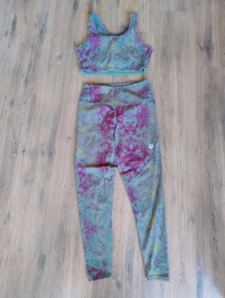 Conjuntos de mallas y top estampado floral