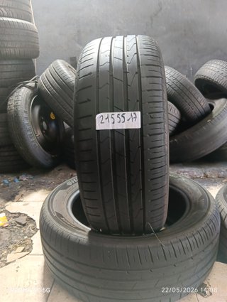 Neumático 215/55 R17