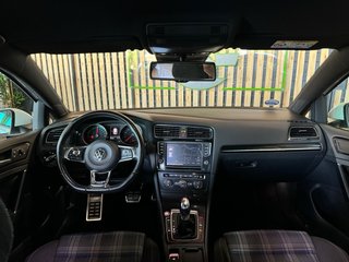 Volkswagen Golf GTE hibrido 204cv DSG7