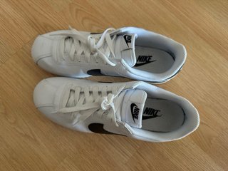 Zapatillas Nike Cortez Blancas y Negras