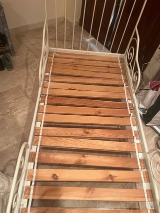 Cama extensible infantil Ikea con colchón. Cadiz