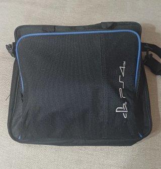 PS4 (PlayStation 4) Negra + 2 Mandos