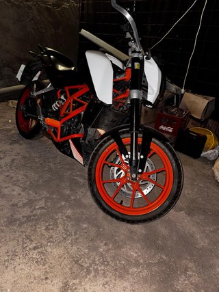 KTM 390 Duke Naranja/Blanco