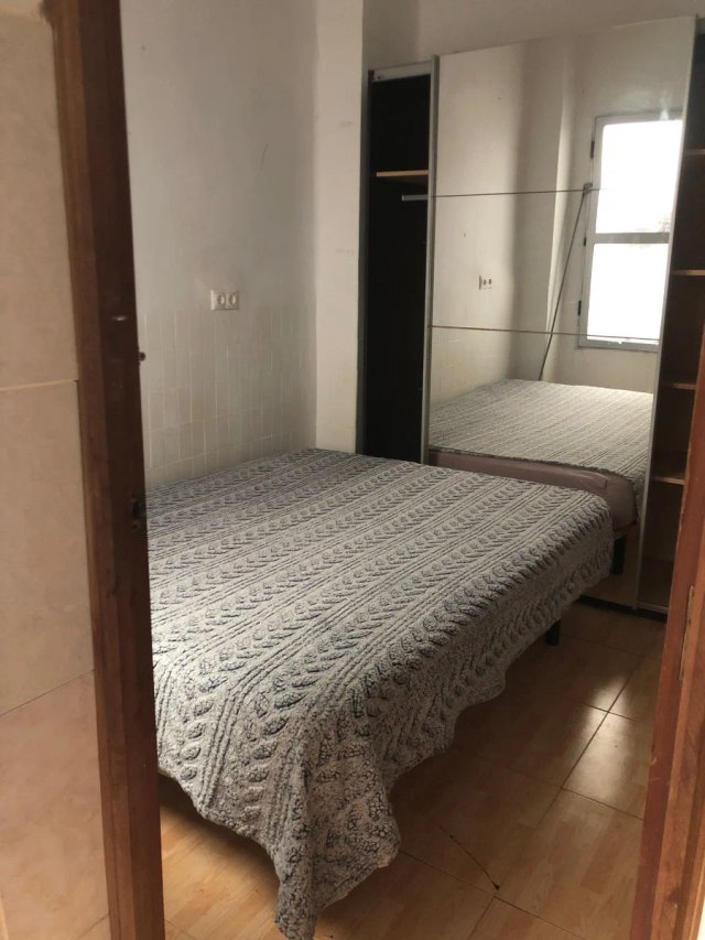 Alquilo habitación para persona sola