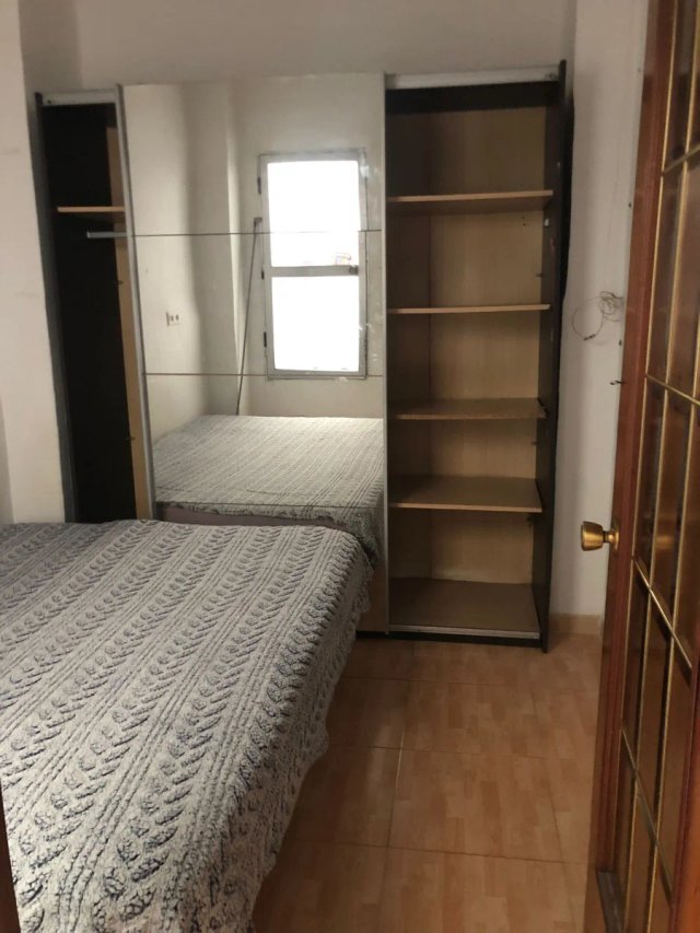 Alquilo habitación para persona sola - Imagen 2