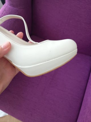 Zapatos de novia blancos, solo un uso
