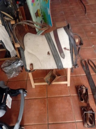 Lote montura y cabezal vaquero