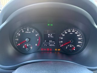 Kia Stonic 6v • Motor cambiado • Facturas de todo