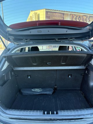 Kia Stonic 6v • Motor cambiado • Facturas de todo