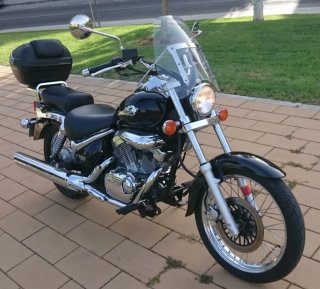 Suzuki Intruder 250cc Negra - 38.000 km