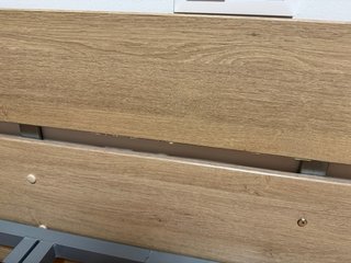 Estructura cama 135x190 + somier + 2 mesitas