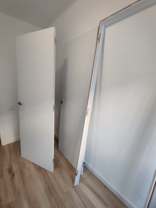 Puertas blancas interiores
