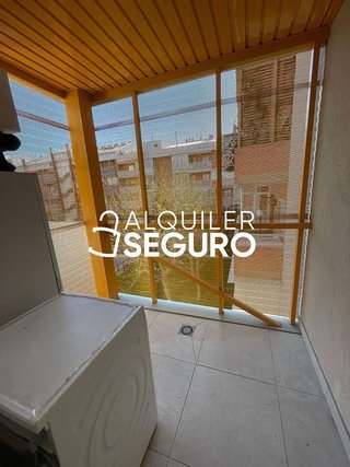 Piso en alquiler en San Juan Bautista en Madrid - Imagen 26