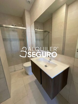Piso en alquiler en San Juan Bautista en Madrid - Imagen 33