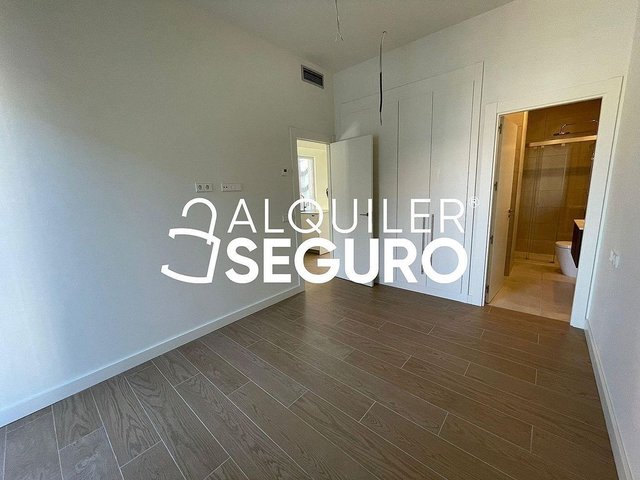 Piso en alquiler en San Juan Bautista en Madrid - Imagen 16