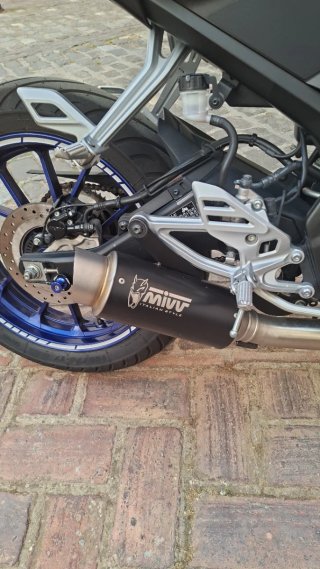 Yamaha YZF 125R Sportbike Azul/Negro
