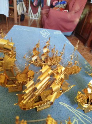 Lote 10Barcos Latón Baño Oro 24k