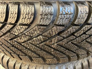Neumáticos Pirelli Cinturato Winter 195/65/15 91T
