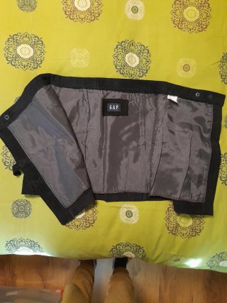 Falda de cuero negra con hebillas