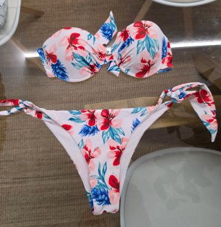 Bikini floral talla M