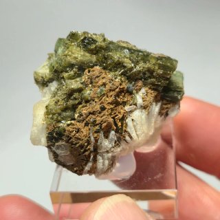 Turmalina verde natural cristal brillante Brasil